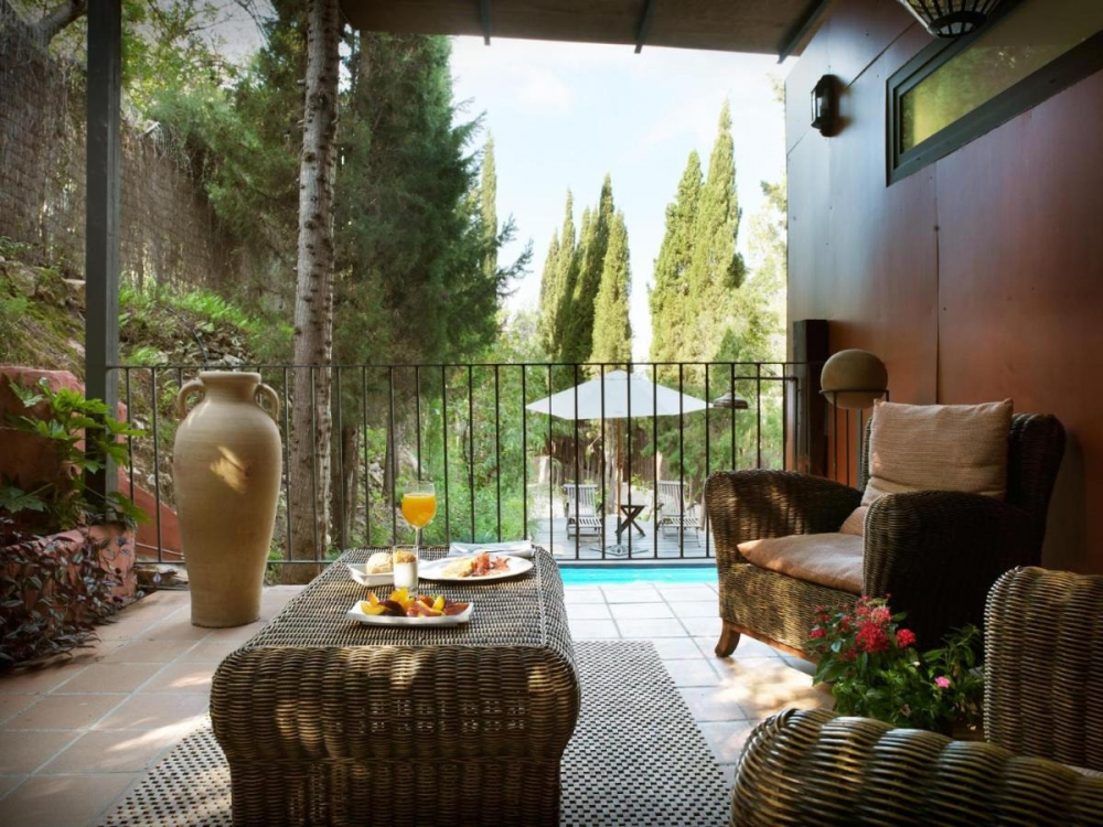 Veranillo de San Miguel en Xàtiva: un oasis en medio del otoño en el Hotel Montsant